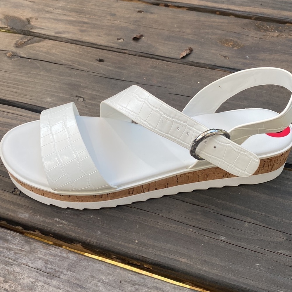 NWT Marc Fisher Sandals - Picture 5 of 7